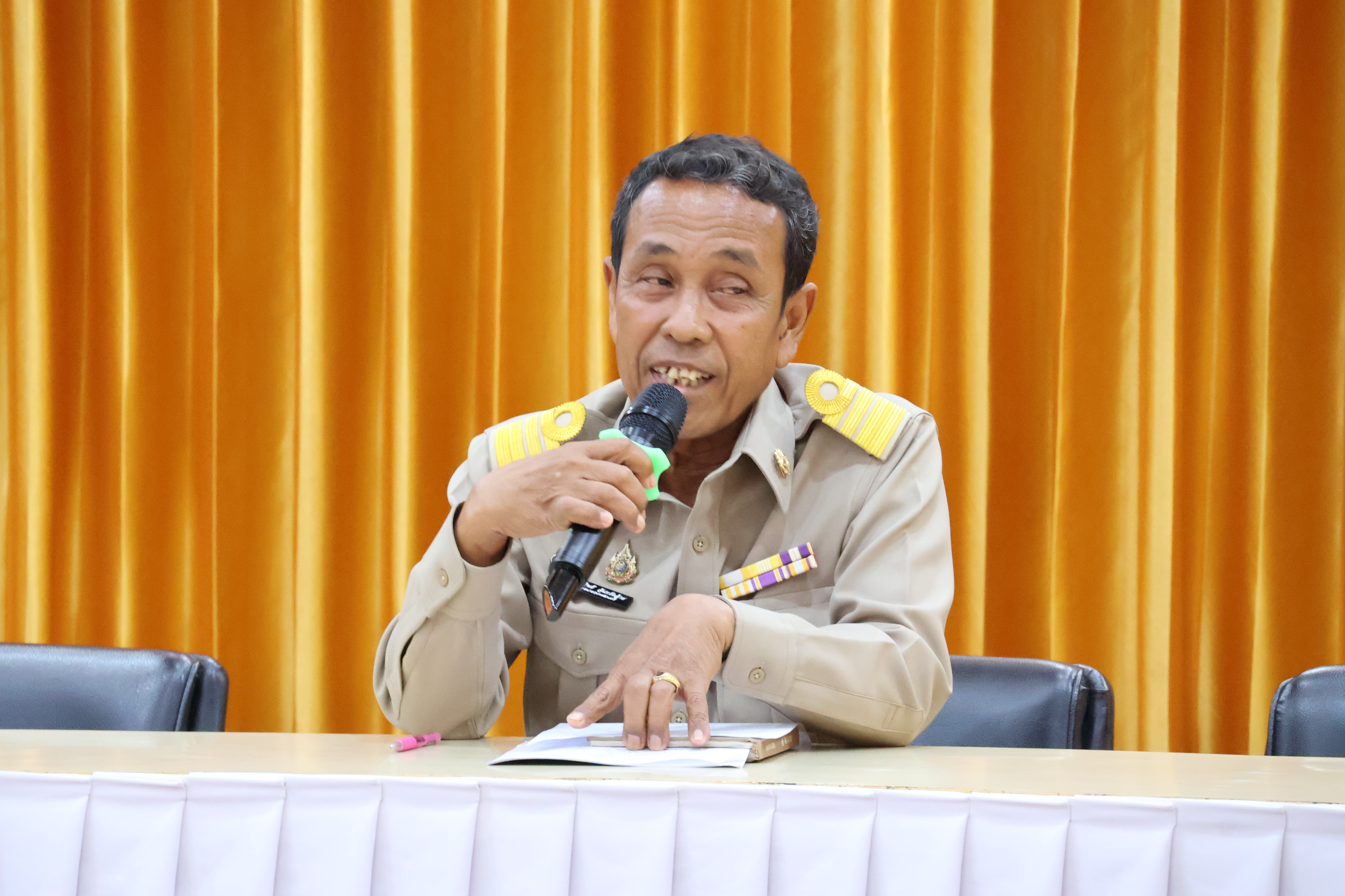 เทศบาลตำบลที่วัง ประชุมเตรียมความพร้อมเข้าร่วมโครงการฝึกอบรมการเพิ่มประสิทธิภาพเพื่อการพัฒนาตนเองสู่การพัฒนาท้องถิ่น ประจำปีงบประมาณ พ.ศ. 2569