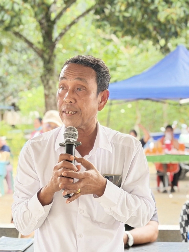 ภาพบรรยากาศการประชุมพิจารณาและจัดทำประชาคม หมู่ที่ 8 และหมู่ที่ 10 ตำบลที่วัง