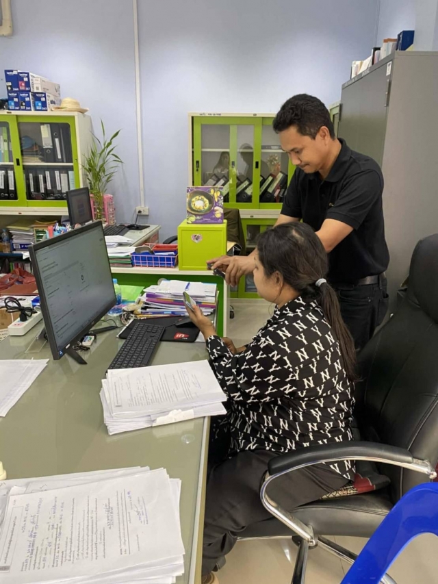 นายกเทศมนตรีตำบลที่วังได้สั่งการให้เจ้าหน้าที่ที่รับผิดชอบเร่งคีย์ข้อมูลรายชื่อประชาชนชาวตำบลที่วัง