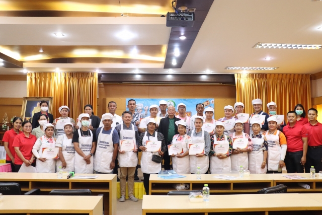 โครงการอบรมผู้ประกอบการร้านอาหารและผู้สัมผัสอาหาร ประจำปีงบประมาณ 2568 (2)